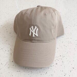 NWT MLB Rookie Ball Cap Beige NY Hat